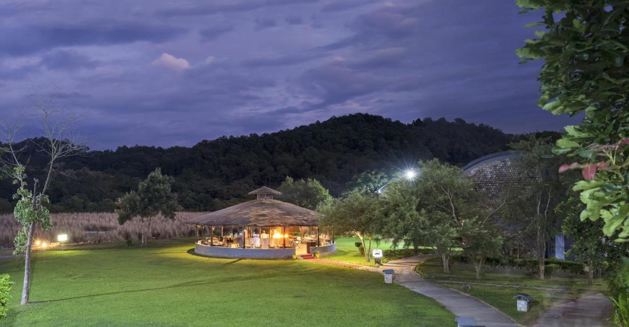 Club Mahindra Corbett Hotel Dhikuli Exterior foto