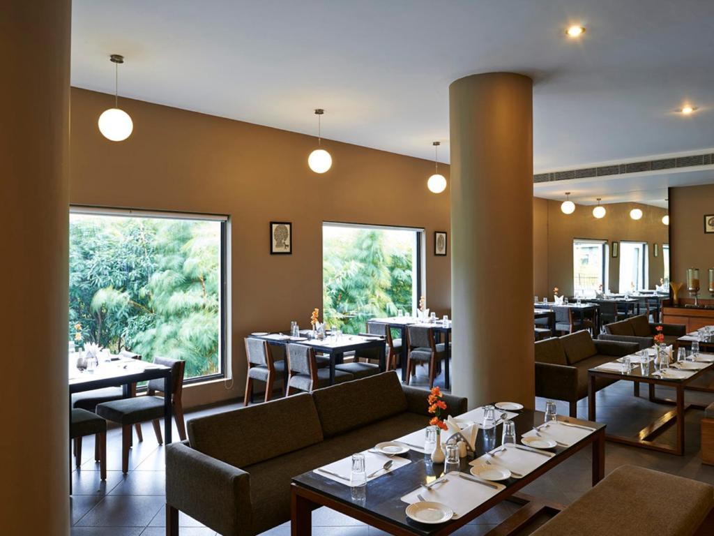 Club Mahindra Corbett Hotel Dhikuli Exterior foto
